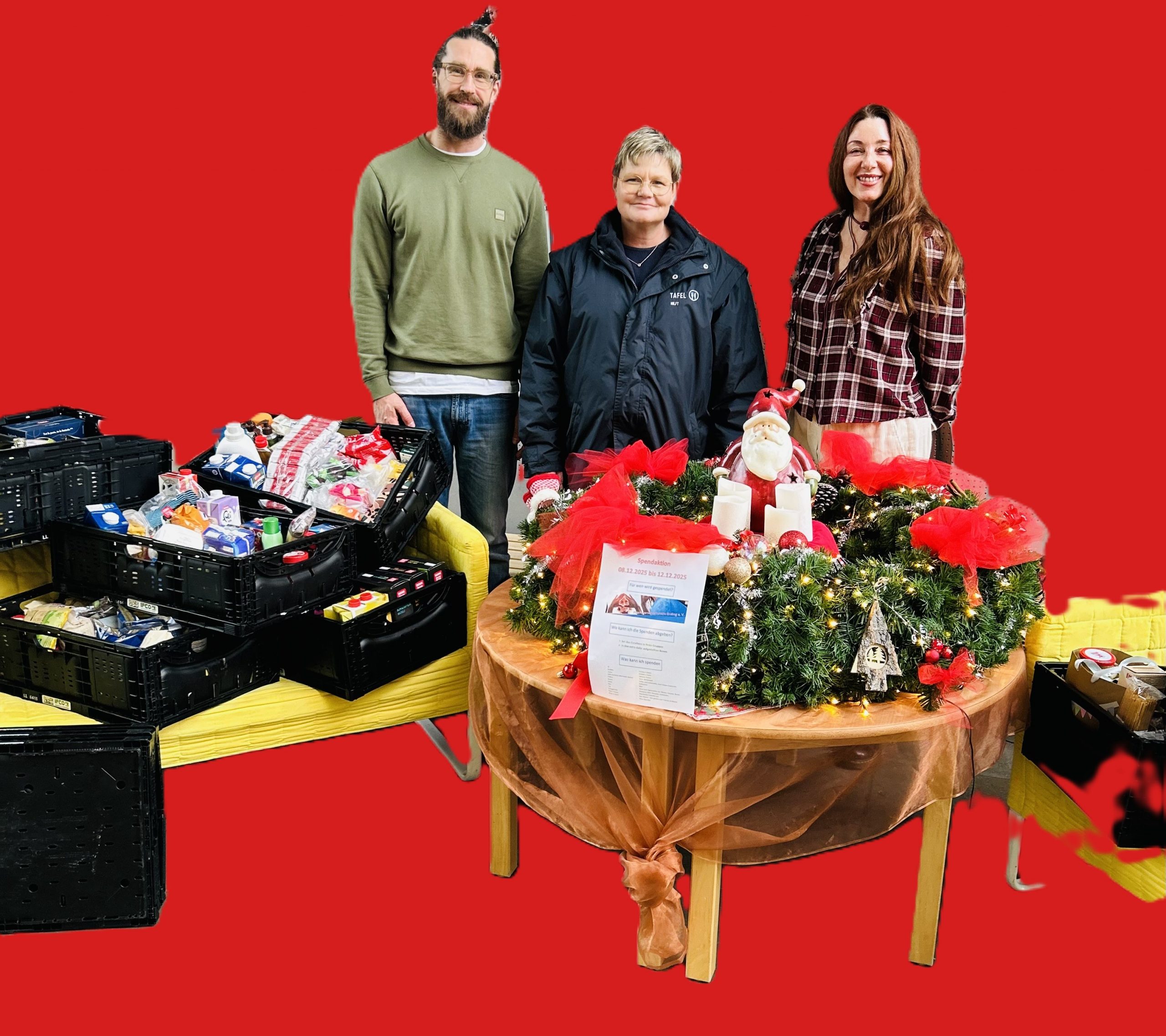 v.l. Elternbeirat Lars Landau, Vorsitzende Petra Bauernfeind, Einrichtungsleitung Mariella Grasso-Adams